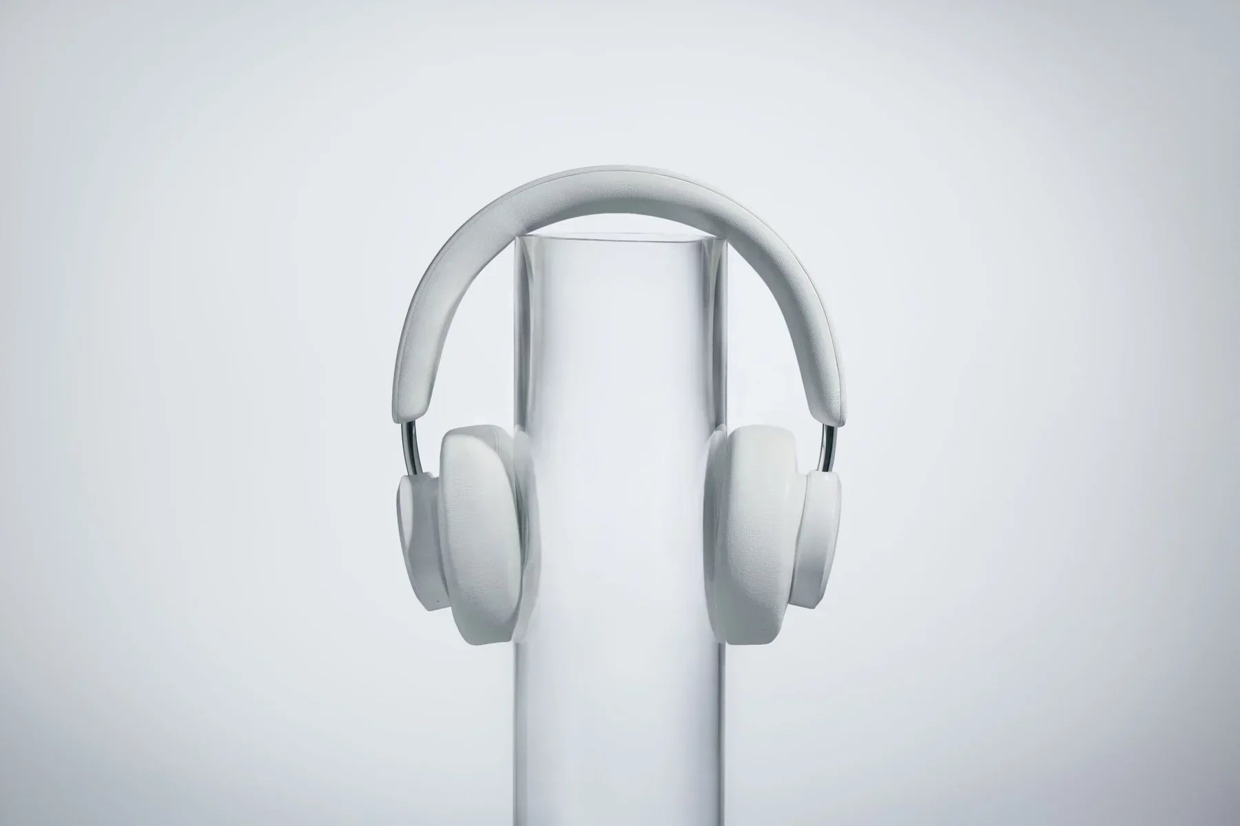 Experience Unmatched Sound with Urbanista MIAMI Wireless Headphones
