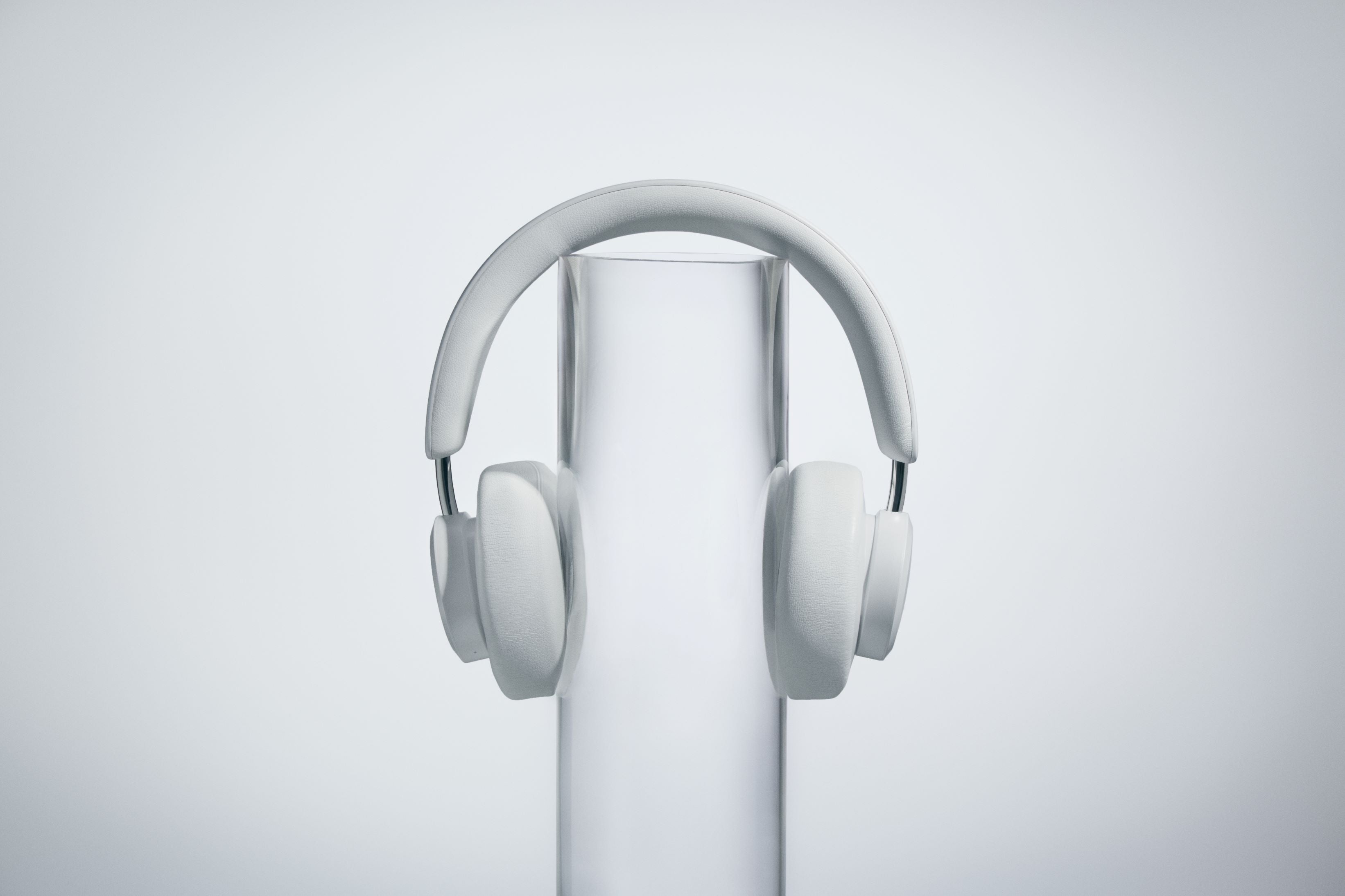Urbanista MIAMI Wireless Headphones - White Pearl